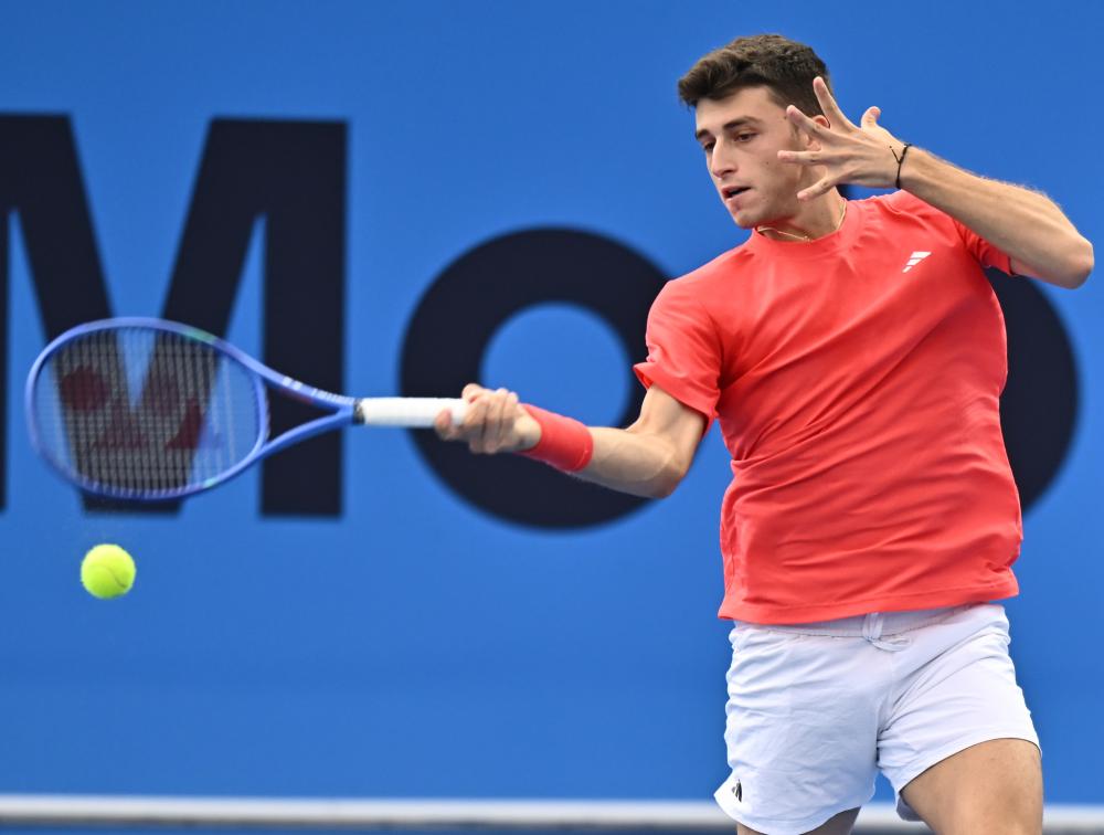 篮球战术中的挡拆精髓