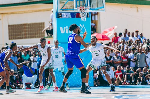 FIFA将试验防诈伤新规：球员恢复后等2分钟才能重新进场